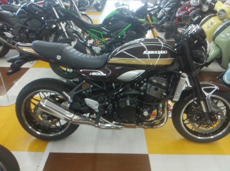 Мотоцикл Kawasaki Z900RS с пробегом 468 km