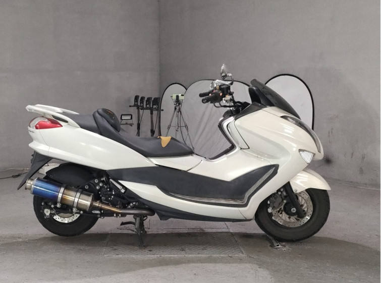 Мотоцикл Yamaha MAJESTY 250 з пробігом 22628 km