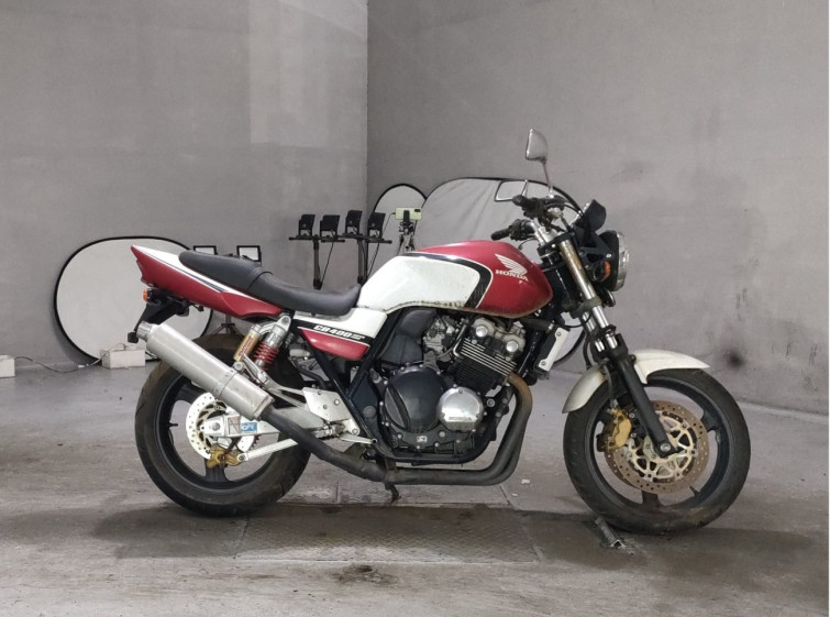 Мотоцикл Honda CB400SFV с пробегом 2563 km