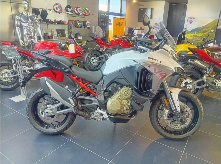 Мотоцикл Ducati MULTISTRADA V4S с пробегом 4 km