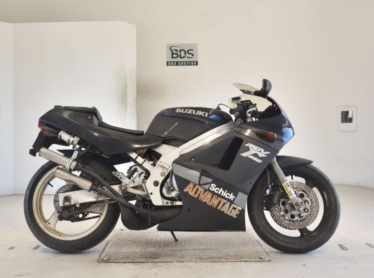 Мотоцикл Suzuki RGV250 з пробігом 20621 km
