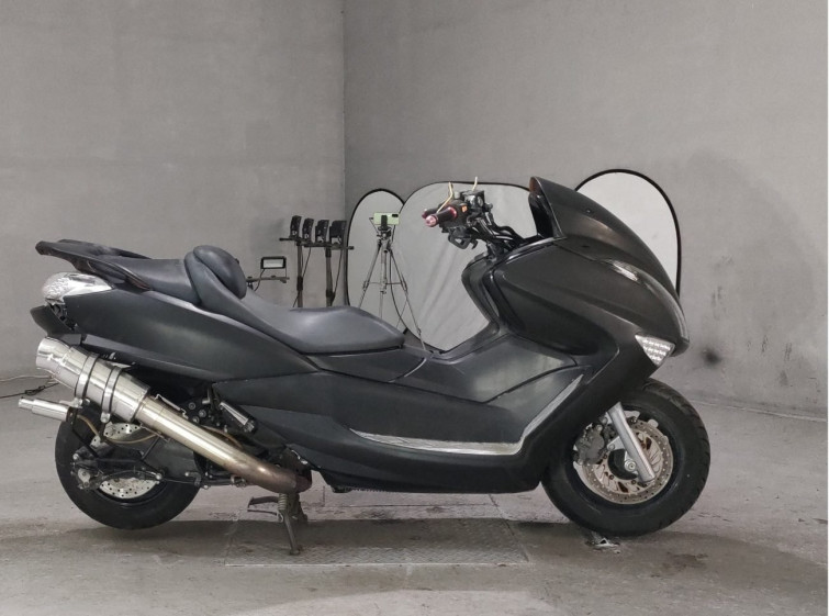 Мотоцикл Yamaha MAJESTY 250