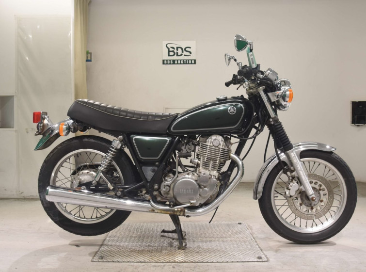 Мотоцикл Yamaha SR400 с пробегом 13780 km