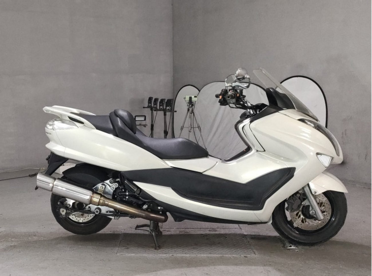 Мотоцикл Yamaha MAJESTY 250 з пробігом 25104 km
