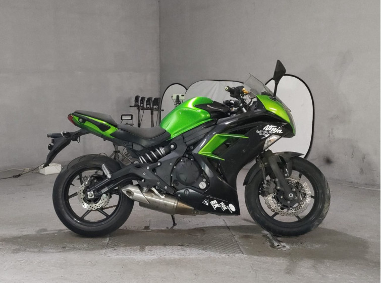 Мотоцикл Kawasaki NINJA400