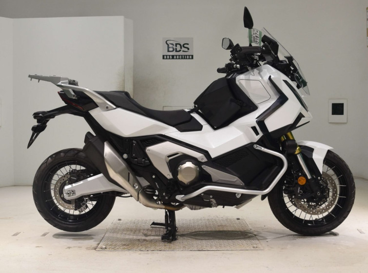 Мотоцикл Honda X-ADV750-2 с пробегом 2816 km