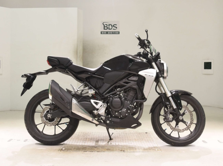 Мотоцикл Honda CB250R с пробегом 9271 km