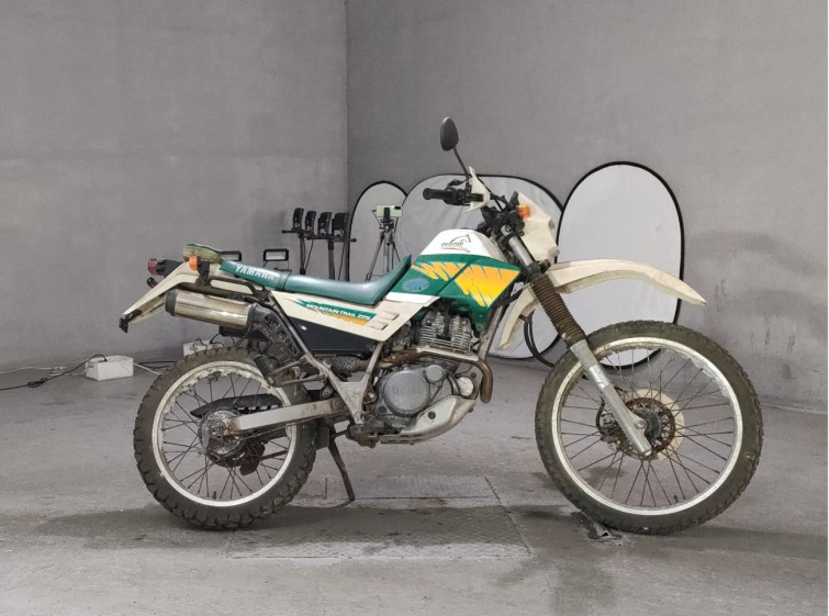 Мотоцикл Yamaha SEROW XT225 з пробігом 2709 km