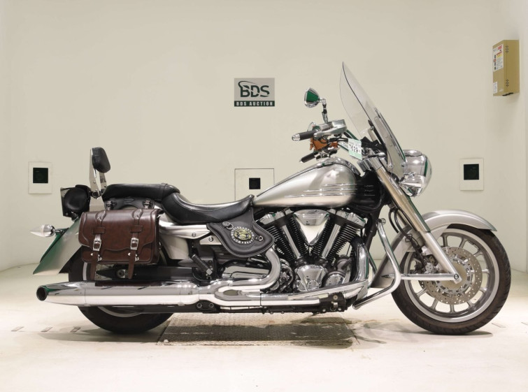 Мотоцикл Yamaha STRATOLINER XV1900 з пробігом 3569 m