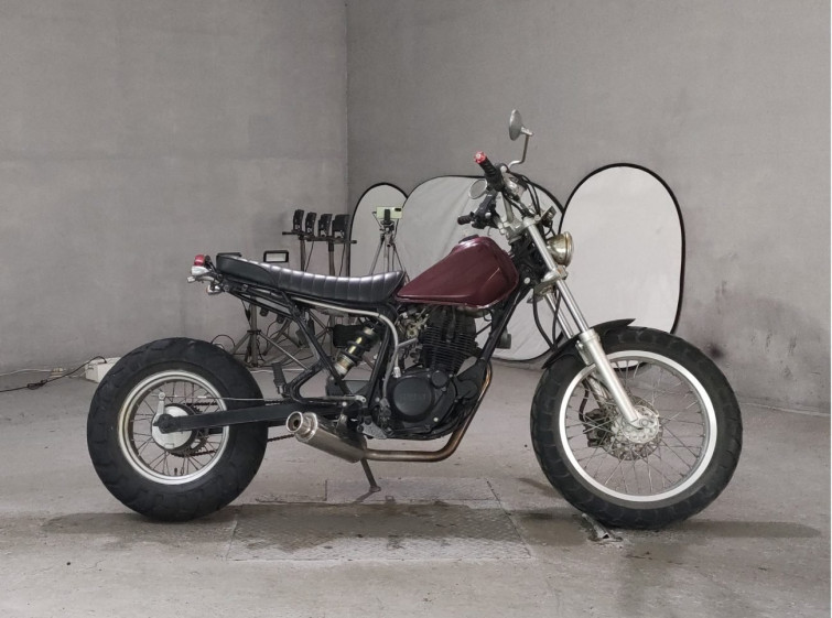 Мотоцикл Yamaha TW200 с пробегом 347 km