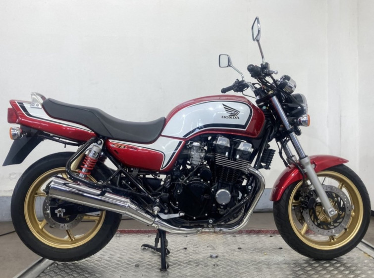 Мотоцикл Honda CB750 с пробегом 3138 km