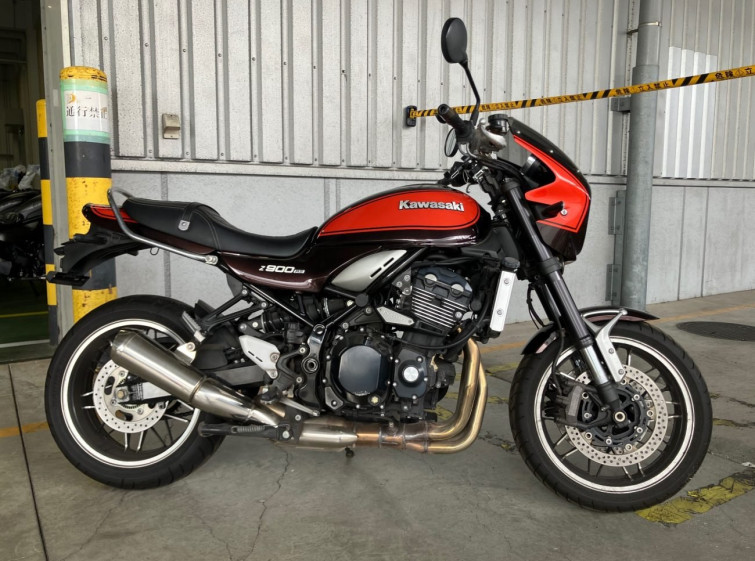 Мотоцикл Kawasaki Z900RS с пробегом 59975 km