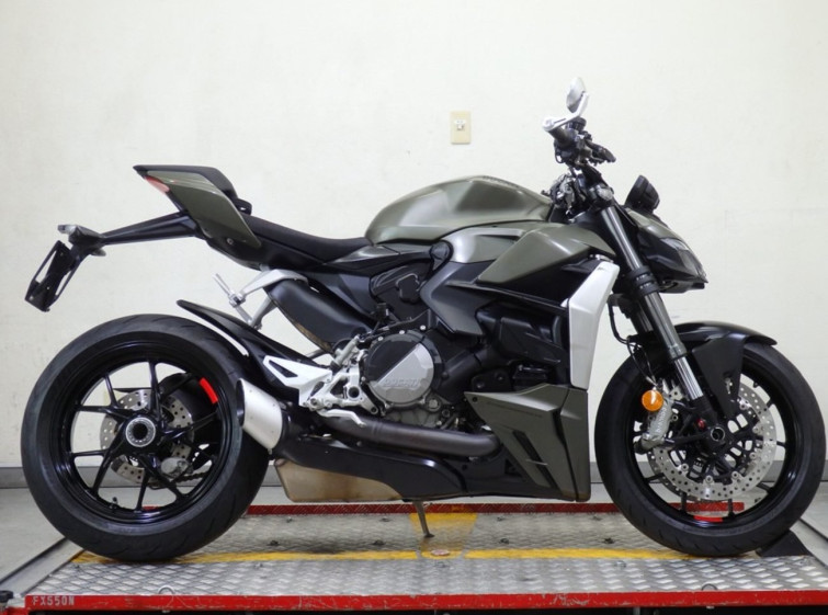 Мотоцикл Ducati STREET FIGHTER V2 с пробегом 15973 km
