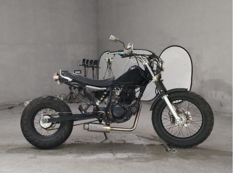 Мотоцикл Yamaha TW200 с пробегом 19266 km