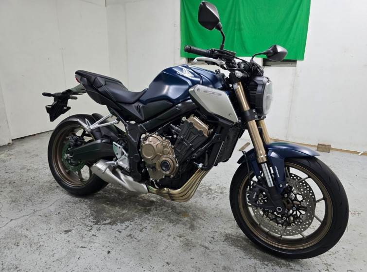 Мотоцикл Honda CBR650R с пробегом 39197 km