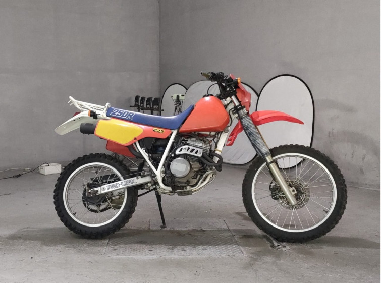 Мотоцикл Honda XR250 з пробігом 9634 km