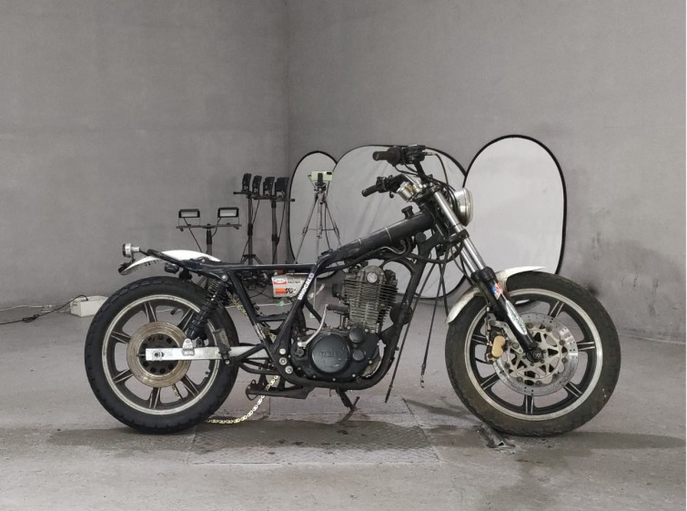 Мотоцикл Yamaha SR400 з пробігом 9503 km