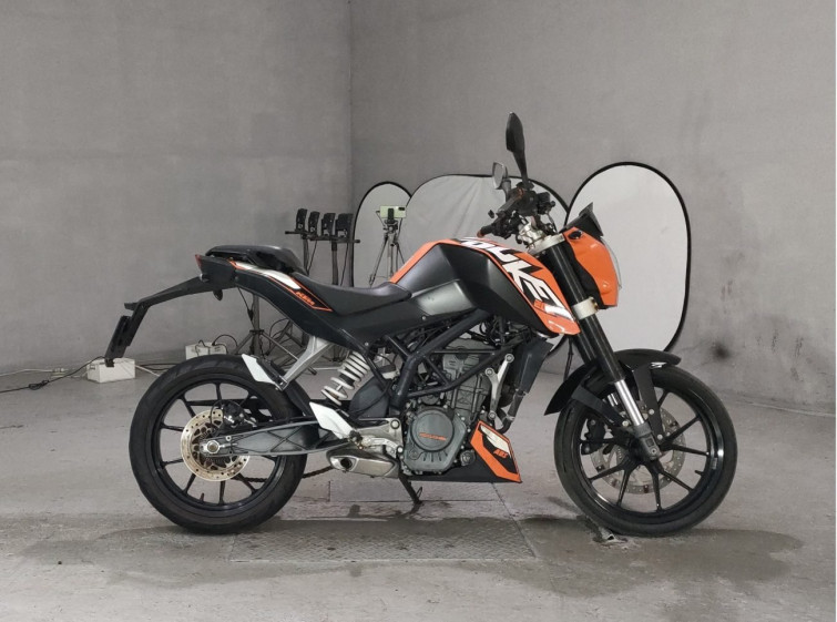 Мотоцикл KTM 200 DUKE з пробігом 21660 km