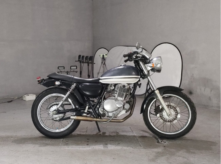 Мотоцикл Suzuki ST250 з пробігом 33603 km
