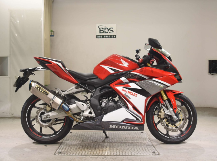Мотоцикл Honda CB250RR с пробегом 14667 km