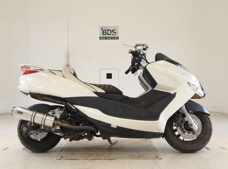 Мотоцикл Yamaha MAJESTY 250