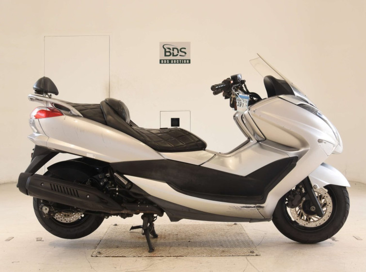 Мотоцикл Yamaha MAJESTY 250 с пробегом 54044 km