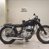 Мотоцикл Yamaha SR400 с пробегом 724 km
