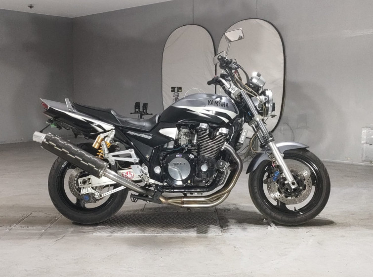 Мотоцикл Yamaha XJR1300 з пробігом 39526 km