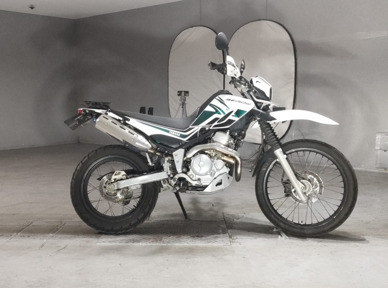 Мотоцикл Yamaha SEROW XT250 с пробегом 33528 km