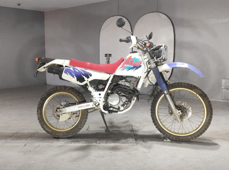 Мотоцикл Honda XLR250 с пробегом 27348 km