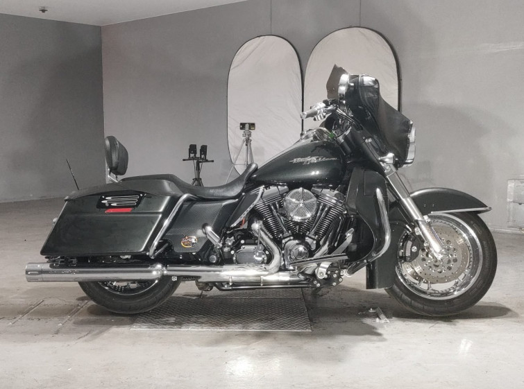 Мотоцикл HD SREET GLIDE FLHX1580 з пробігом 40865 km