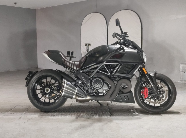 Мотоцикл Ducati DIAVEL с пробегом 934 km