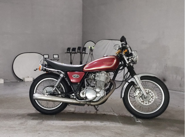 Мотоцикл Yamaha SR400 с пробегом 6179 km