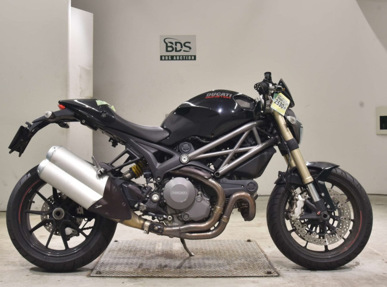 Мотоцикл Ducati MONSTER 1100EVO с пробегом 26524 km