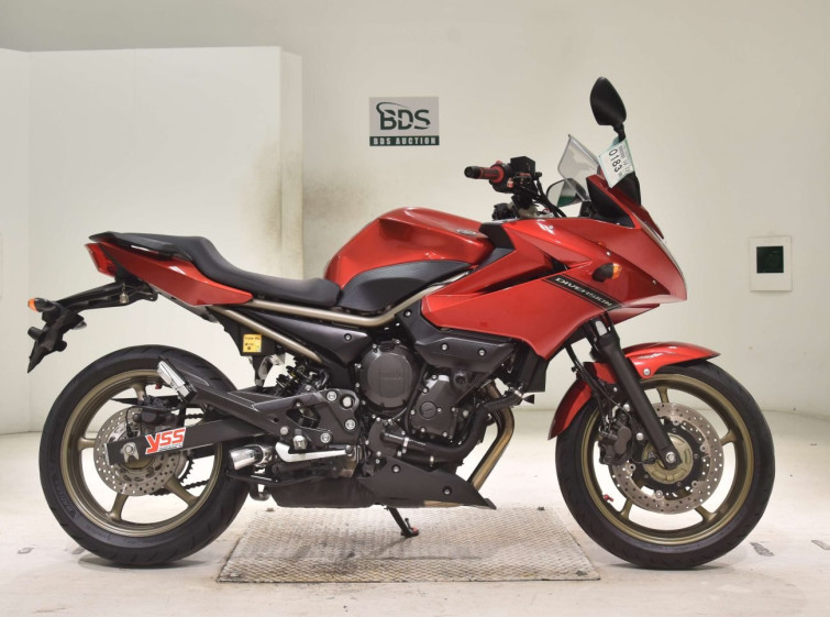 Мотоцикл Yamaha XJ6 DIVERSION S с пробегом 39235 km