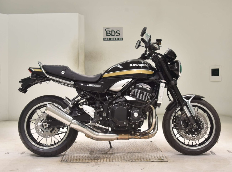 Мотоцикл Kawasaki Z900RS з пробігом 217 km