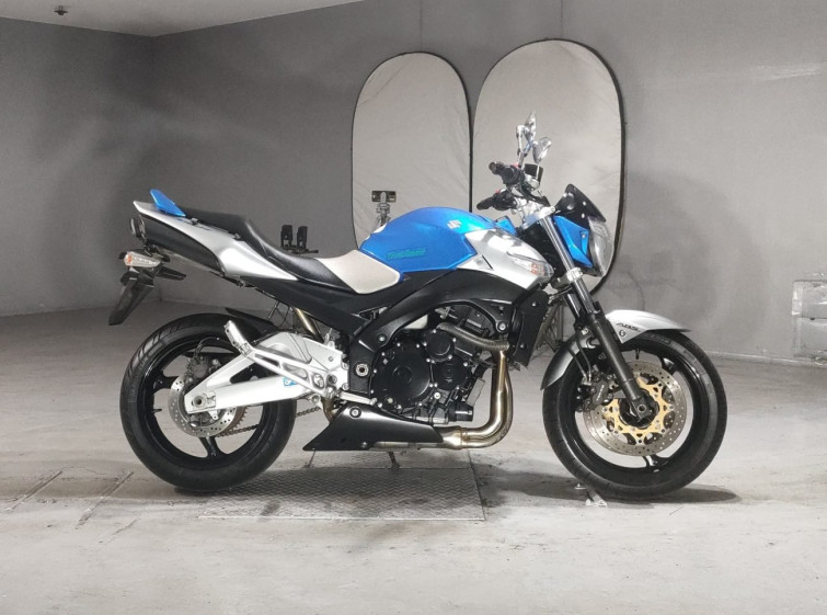 Мотоцикл Suzuki GSR400 с пробегом 55020 km