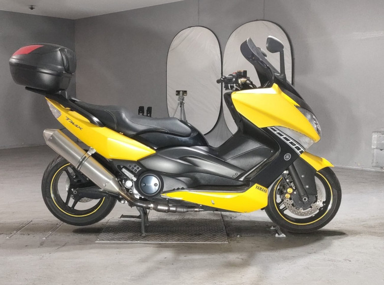 Мотоцикл Yamaha T-MAX500 с пробегом 21120 km