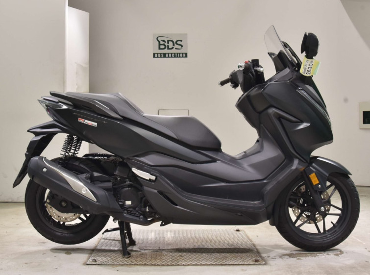 Мотоцикл Honda FORZA з пробігом 11801 km