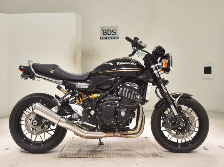 Мотоцикл Kawasaki Z900RS з пробігом 6486 km