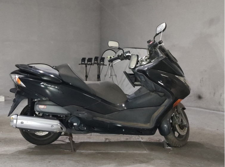 Мотоцикл Honda FORZA Z
