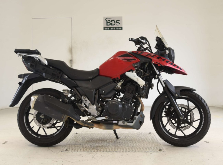Мотоцикл Suzuki V-STROM DL250 з пробігом 63170 km