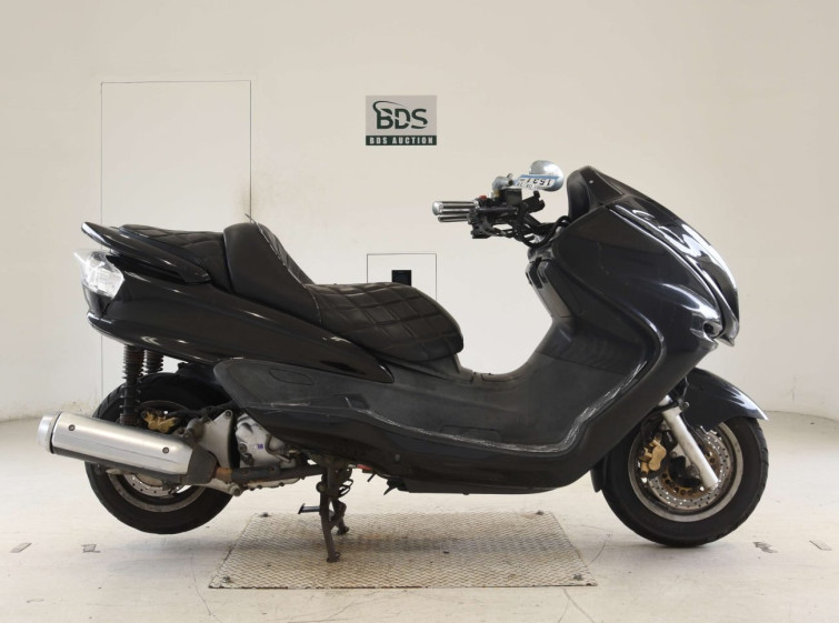 Мотоцикл Yamaha MAJESTY 250C