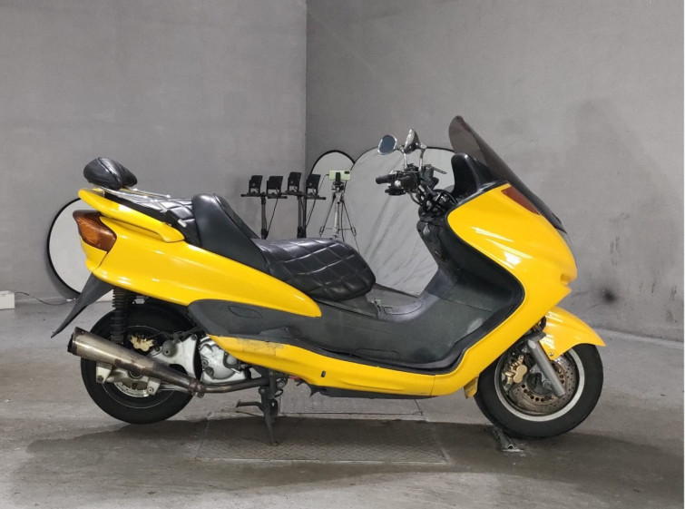 Мотоцикл Yamaha MAJESTY 250 з пробігом 56733 km