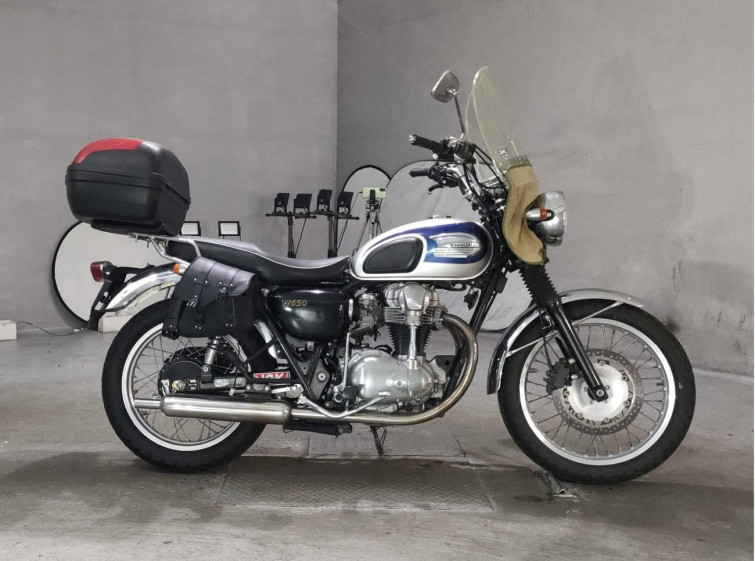 Мотоцикл Kawasaki W650 с пробегом 32848 km