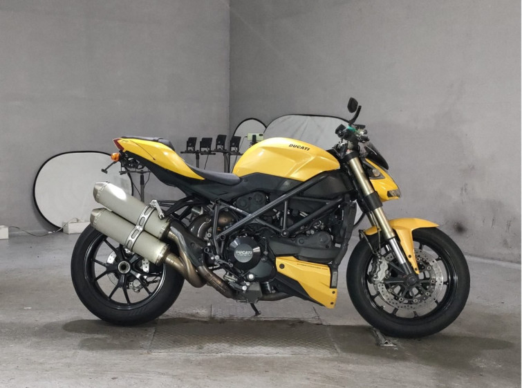 Мотоцикл Ducati STREETFIGHTER 848 з пробігом 49855 km