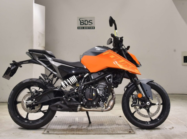 Мотоцикл KTM 250 DUKE с пробегом 2 km