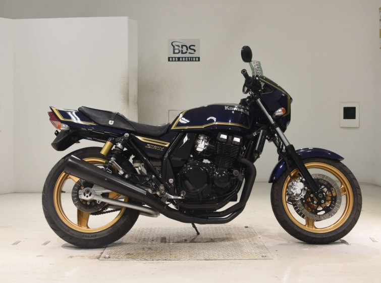 Мотоцикл Kawasaki ZRX400 з пробігом 4627 km