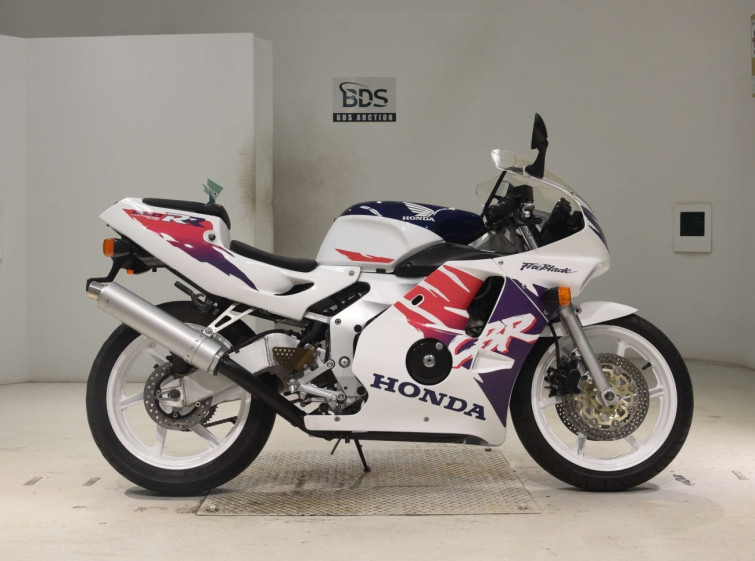 Мотоцикл Honda CBR250RR з пробігом 17847 km
