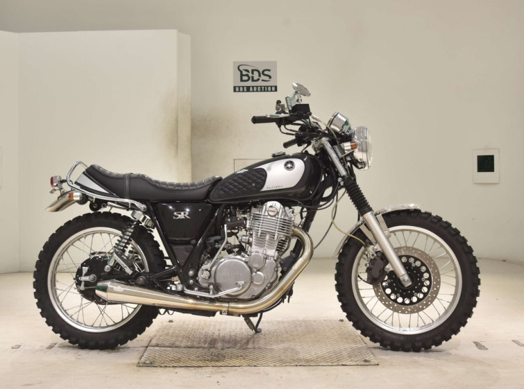Мотоцикл Yamaha SR400 з пробігом 2527 km